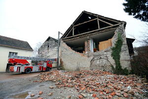 Dumbović: Zemljotres opet zatresao Baniju, pričinio materijalnu...