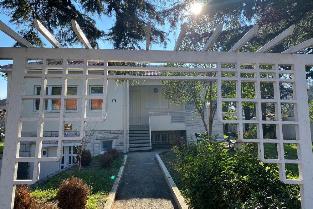 Kuća Stojanovića, Foto: Narodna biblioteka Radosav Ljumović