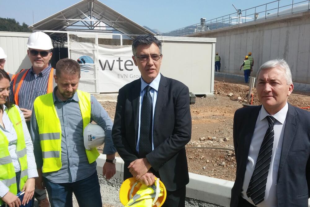 Stjepčević i Novosel tokom obilaska postrojenja, Foto: Siniša Luković