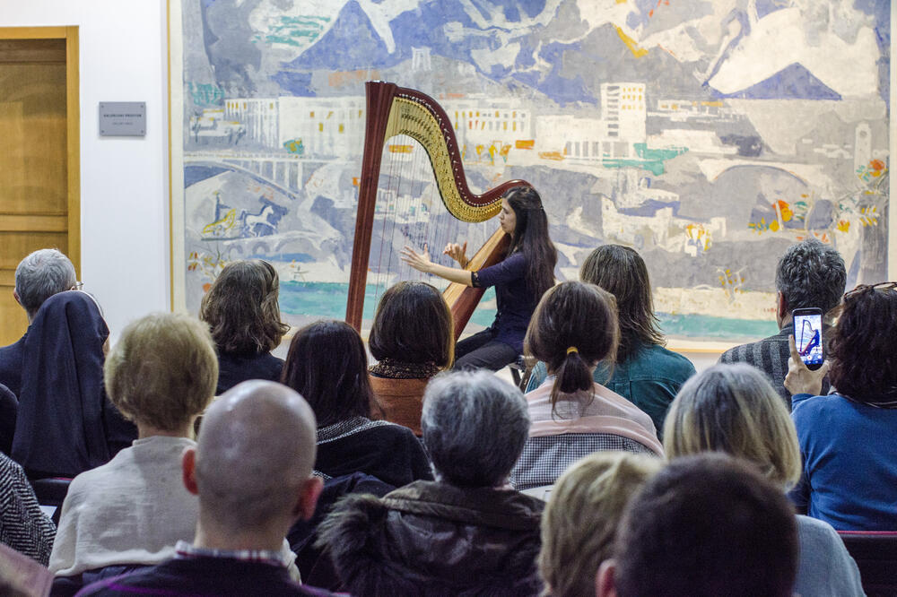 Harfistički kompozitori i izvođači iz inostranstva prepoznali su njen talenat i rad: Kankaraš, Foto: Privatna arhiva