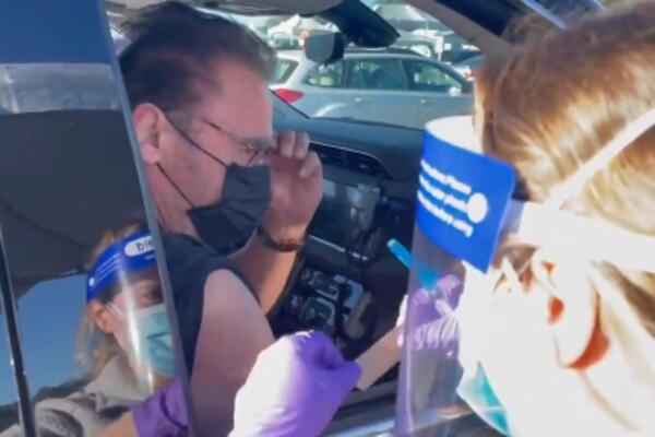 Terminator je vakcinisan: &lsquo;Pođi sa mnom ako želiš da živiš!&lsquo;