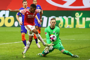 Bajern nema rivala, porazi Lajpciga i Bajera