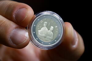 Pogledajte novu kovanicu od dva eura napravljenu u Italiji: Hvala...