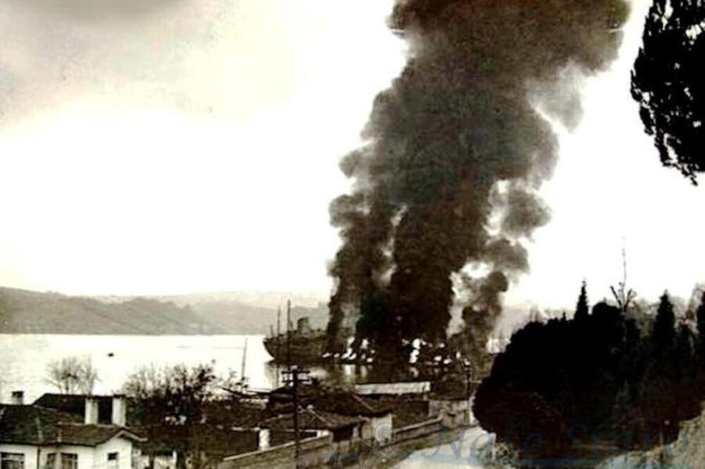 “Petar Zoranić” gori uz obalu predgrađa Istanbula, Foto: Privatna arhiva