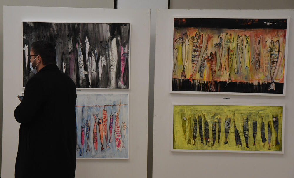 <p>Postavka "Refleksije Mediterana" otvorena je večeras u holu KIC-a "Budo Tomović" gdje se može pogledati do prvog februara</p>