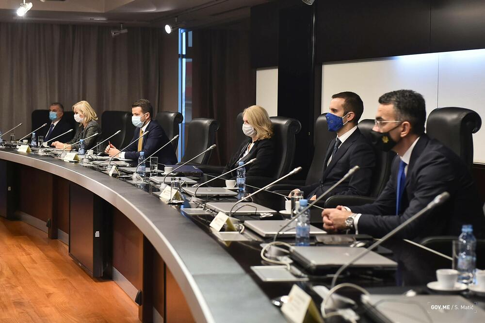 Vlada u četvrtak usvaja nove mjere podrške građanima i privredi, iz dijela opozicije kažu da su mogle biti izdašnije, Foto: Vlada Crne Gore/Saša Matić