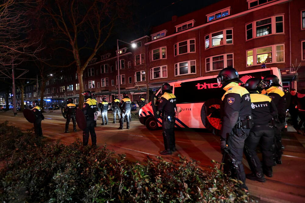 Neredi u Holandiji, Foto: Reuters