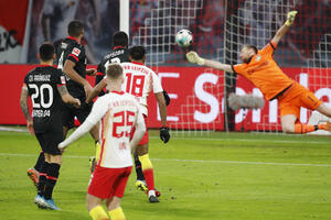 Lajpcigu derbi, Bajeru nastavak krize