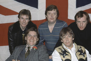 Umro gitarista Hilton Valentajn, jedan od osnivača grupe The...