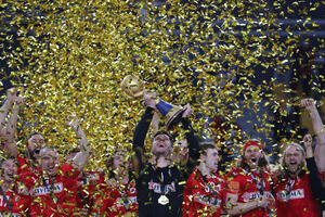 Danska odbranila tron, Landin činio čuda