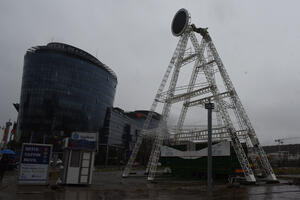 FOTO U toku montaža panoramskog točka