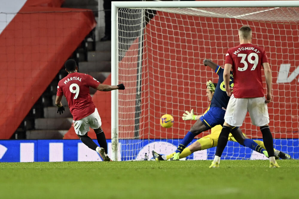 Marsijal postiže osmi gol, Foto: AP
