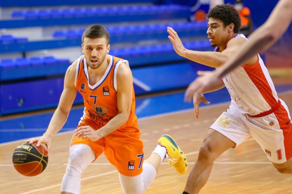 Gordić na meču sa Borcem, Foto: Mornar/Media Pro