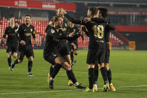 Barselona od ambisa do polufinala