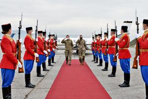 Džarard: Reforme u sektoru odbrane preporučuju Crnu Goru kao...