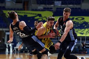 Ivanović "razbio" Real, Fener nastavio seriju, PAO slavio u...