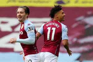 Arsenal pao u 74. sekundi, Vila leti ka vrhu