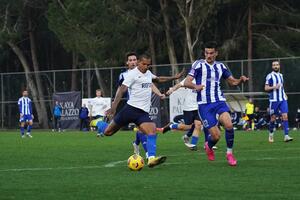 Prvi poraz Budućnosti u predsezoni: Greške u odbrani, Rotor...