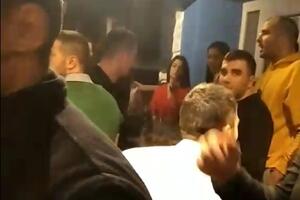 VIDEO Lokal u centru Podgorice pun: Gosti bez maske, fizičke...