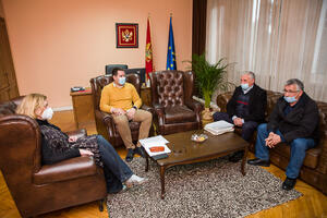 Bošnjak: Razmotriti sve mogućnosti kako bi penzioneri KAP-a...