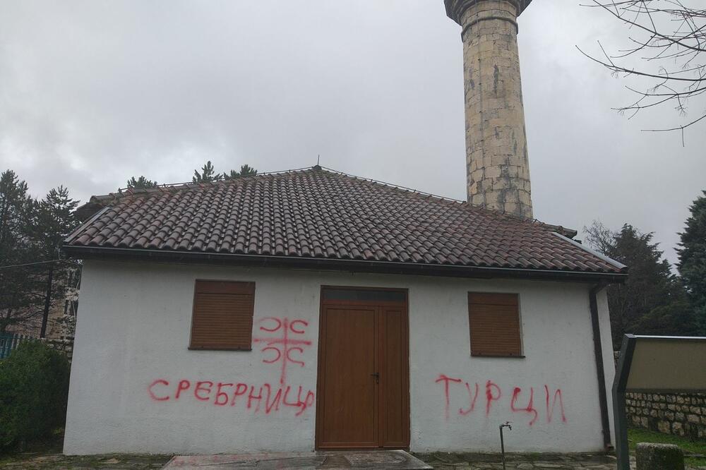 Grafiti koji su osvanuli u Nikšiću, Foto: Svetlana Mandić