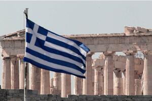 Grčka policija uhapsila više desetina mladih poslije napada...