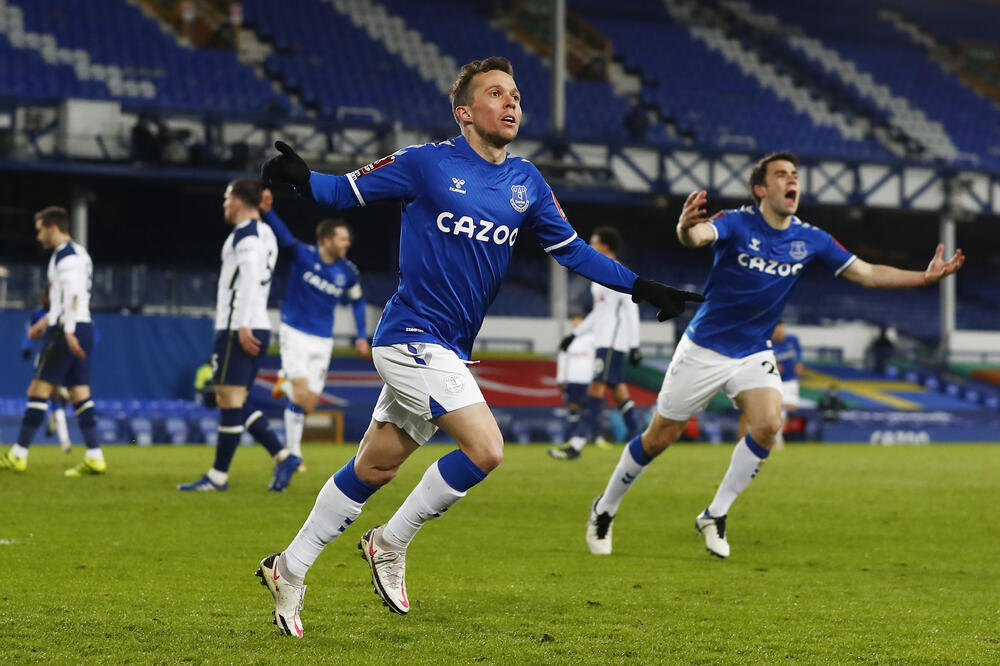 Bernard slavi gol odluje, Foto: Reuters