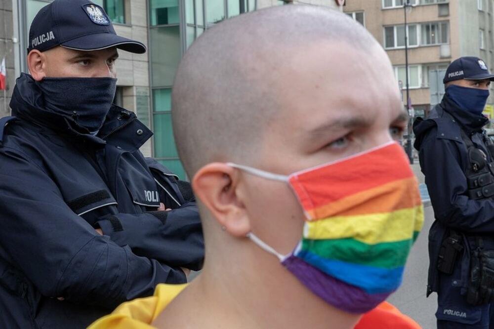 LGBT aktivista na akciji u Varšavi, Foto: Reuters