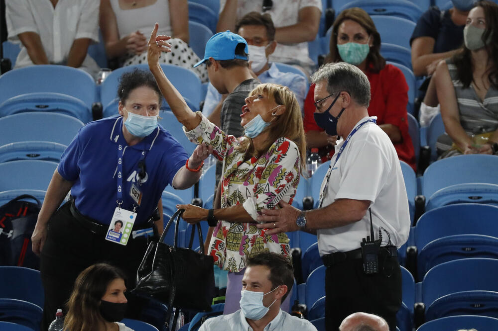 Kontroverzni detalj, Foto: Reuters