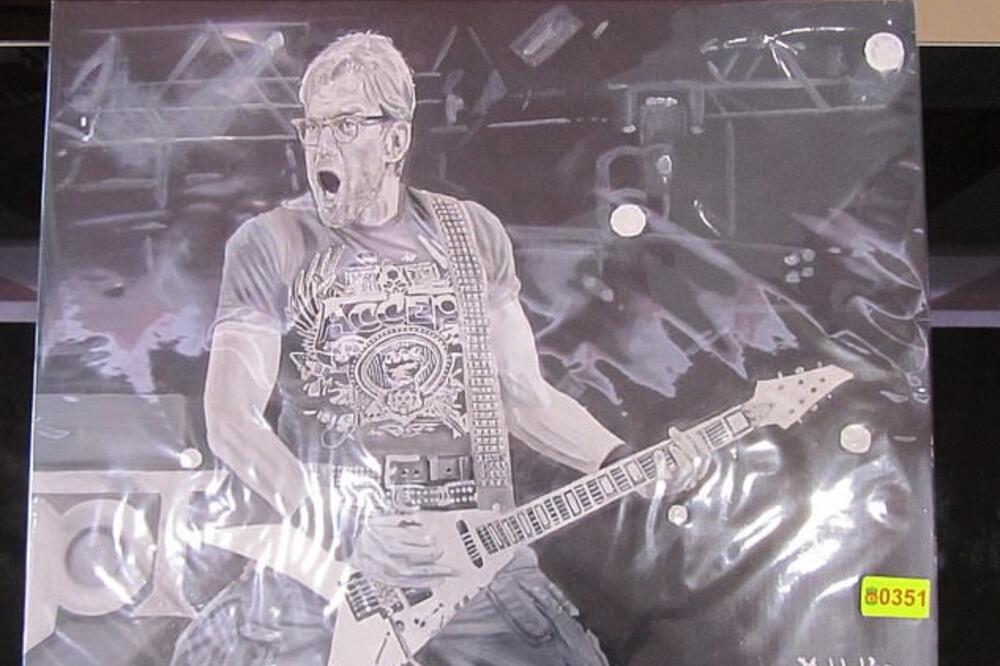 Na aukciji je i umjetnički rad autora Marka Dženkinsa, Foto: liverpulfc