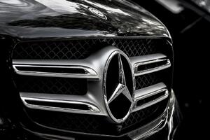 Mercedes prodao poslove u Rusiji