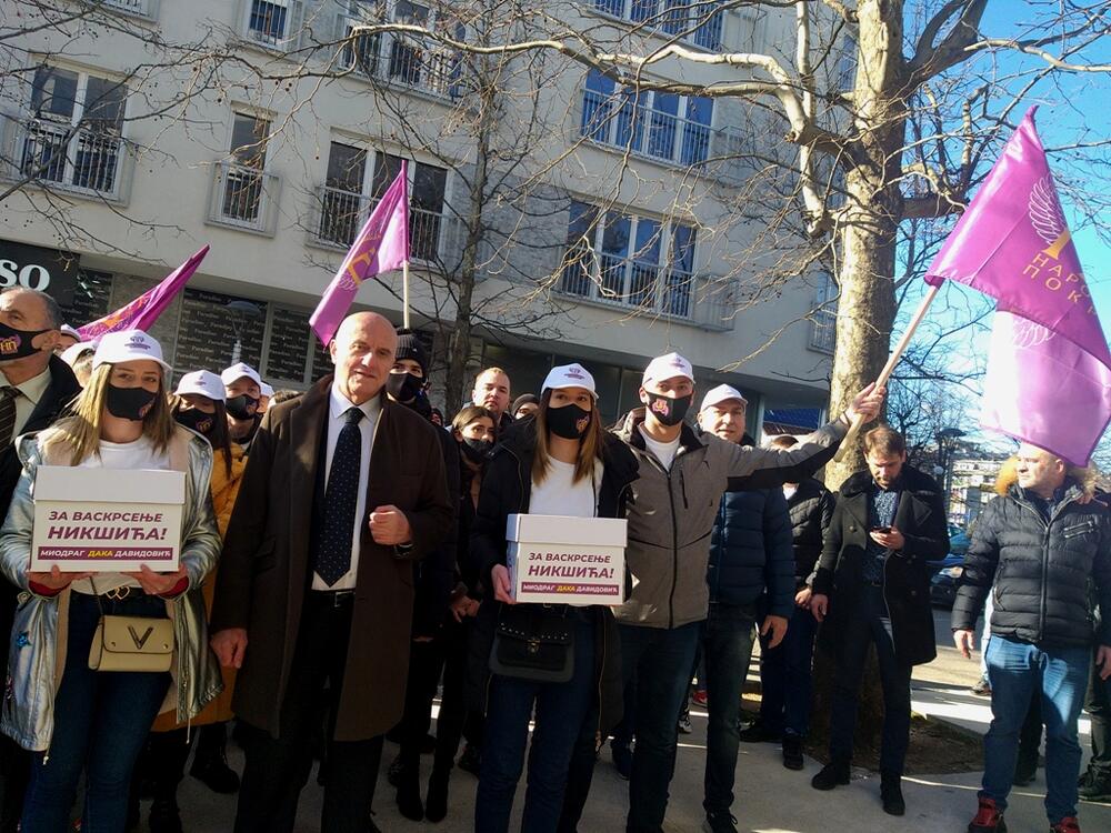 Predaja liste Narodnog pokreta