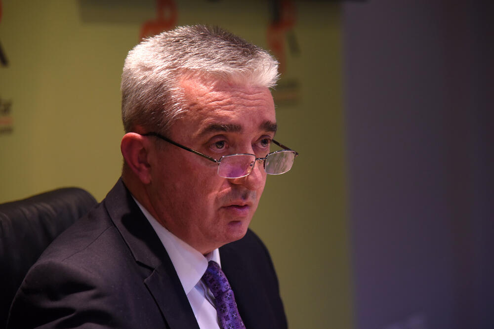 Specijalni tužilac Živko Savović na konferenciji za medije, Foto: Boris Pejović