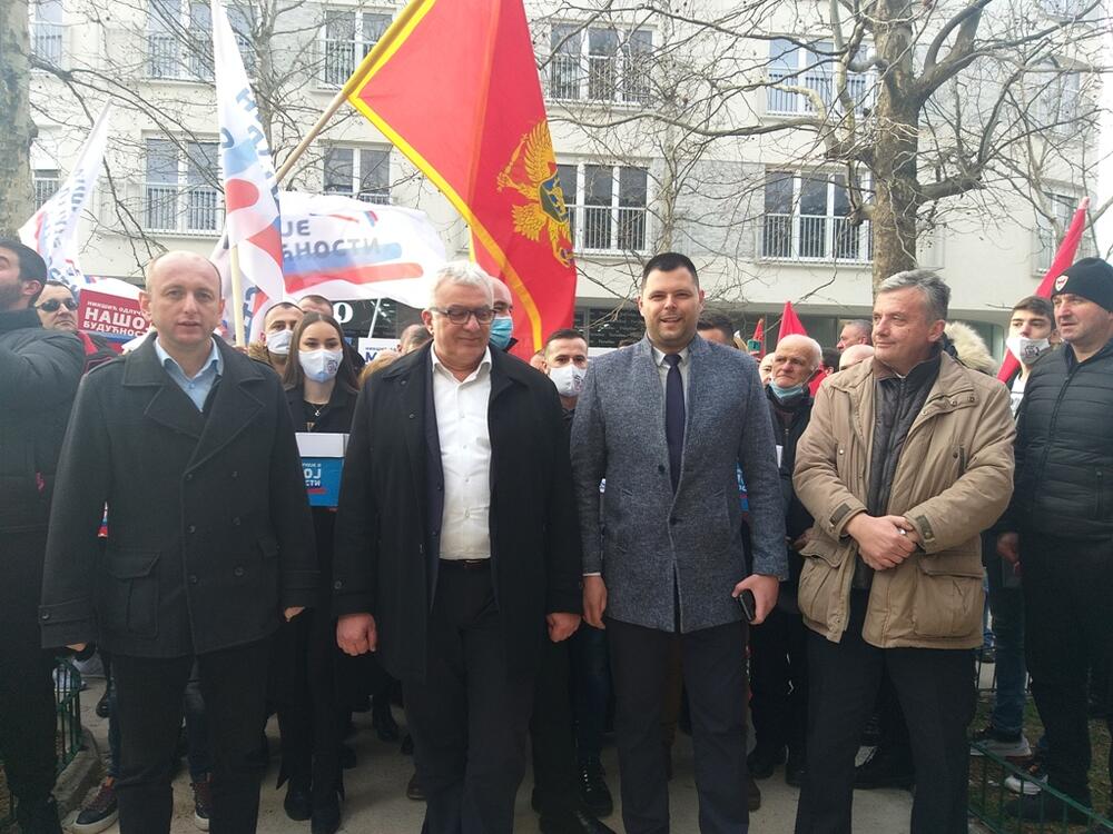 Sa predaje liste koalicije „Za budućnost Nikšića“