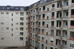 Zgrade ispod Ljubovića gradili bez dozvole, sad bi da ih legalizuju