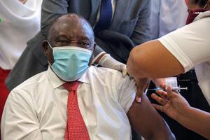 Južna Afrika prva zemlja koja koristi vakcinu Džonson i Džonson