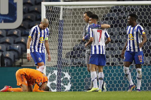 Pirlov Juve na meti kritika, Kapelo: Nedopustivo