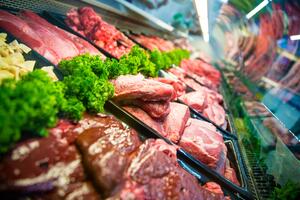 Cijene pilećeg i svinjskog mesa rastu za 60 odsto