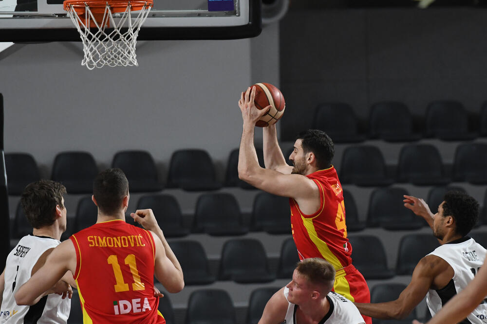 Nemanja Đurišić je ubacio 15 poena, Foto: Savo Prelević