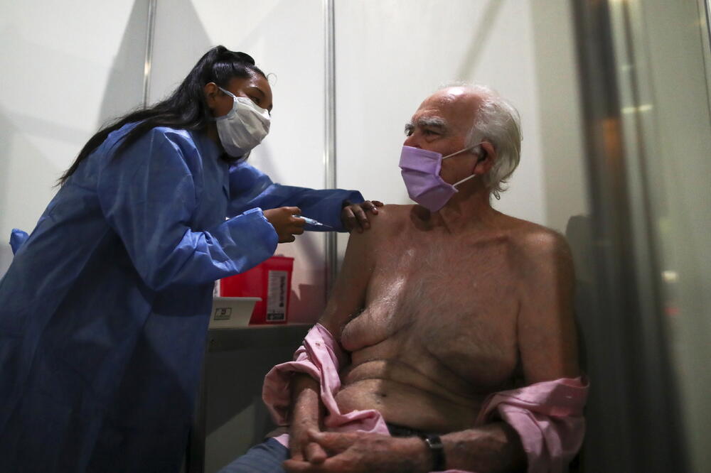 Vakcinacija u Argentini, Foto: Reuters