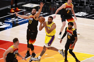 Juta savladala Lejkerse, četvrti uzastopni poraz šampiona