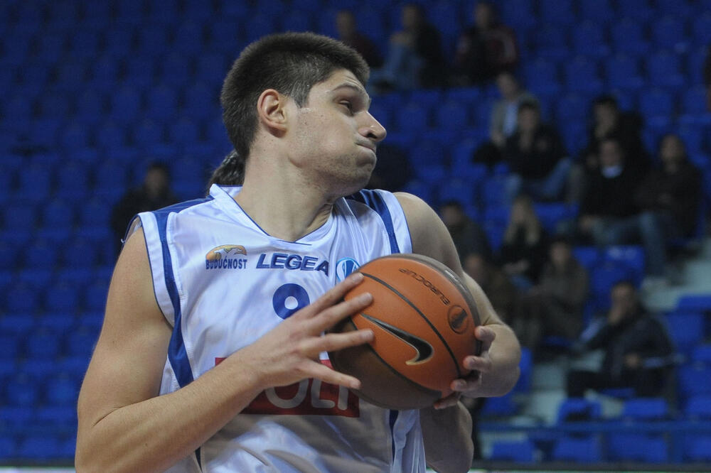 Vučević u dresu Budućnosti 2011. godine, Foto: Savo Prelević