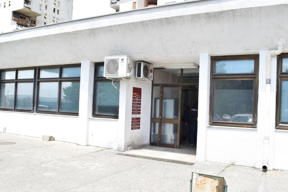 Dom zdravlja u podgoričkom Bloku V, Foto: Zoran Đurić