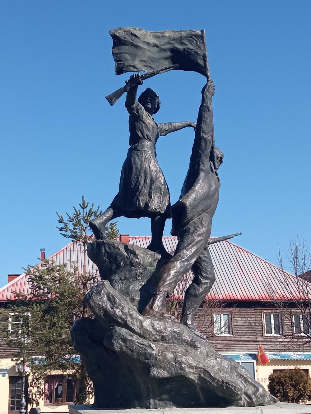 <p>Spomenik je nastao u vrijeme kada je Kolašin zacjeljivao duboke rane iz Narodnosolobodilačke borbe</p>