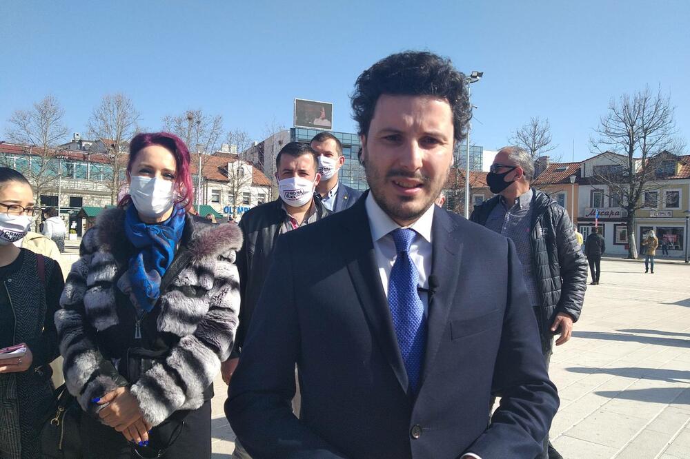 Abazović u Nikšiću nakon napada na aktivistu "Za budućnost Crne Gore", Foto: Svetlana Mandić