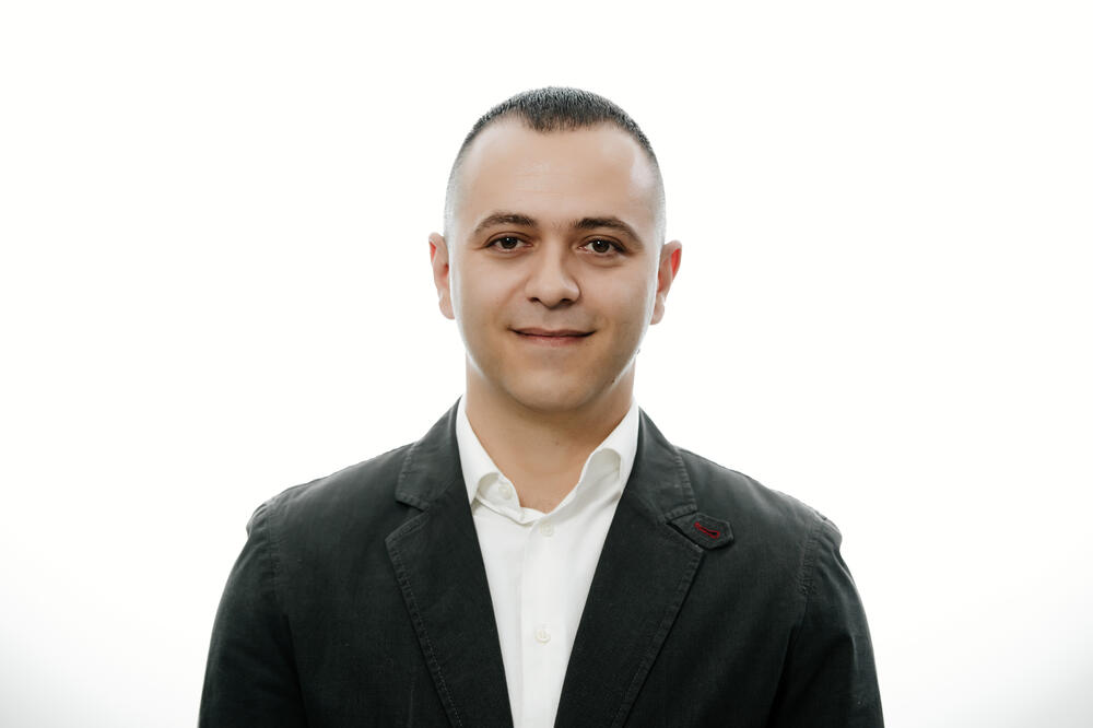 Deni Popović, Foto: Crno na Bijelo