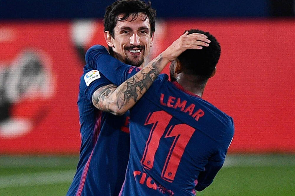 Lemar je čestitao Saviću na sjajnoj reakciji kod prvog pogotka, Foto: REUTERS