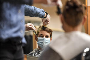 Njemačka: Ponovo rade frizerski saloni