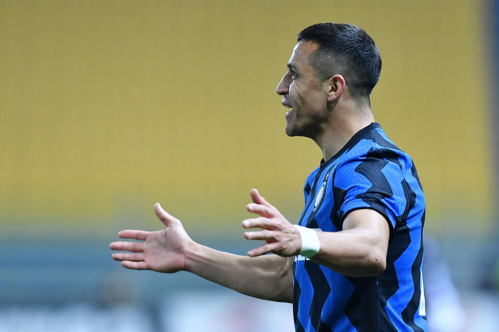 Dubl Sančesa u mreži Parme, Foto: REUTERS