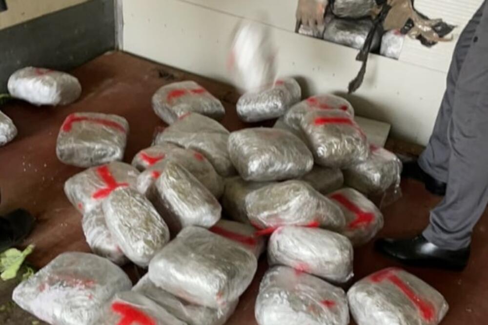 Zaplijenjena droga, Foto: Uprava policije
